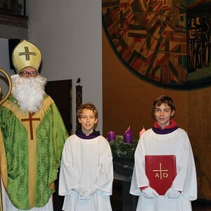 Nikoläuse unterwegs in St. Konrad