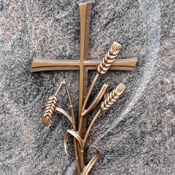 Kreuz / Josef Pfeil Kreuz