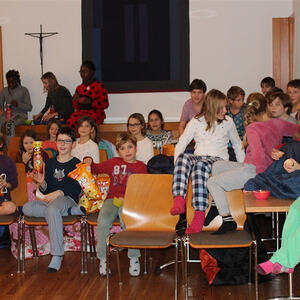 Film- und Spielenacht der JS und Minis