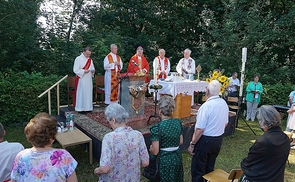 Gedenkgottesdienst auf dem Jägerstätter-Platz in St. Radegund        